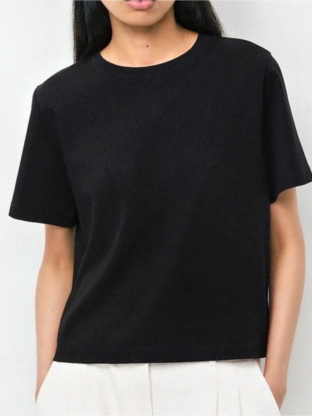 Aritzia Babaton Function Black Short Sleeve Tee Size L